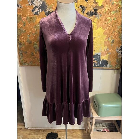 Taylor Purple Velvet Moni Dress With Ruffle Hem Size Gen S - Picture 3 of 10